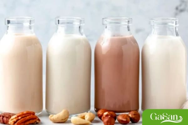 Chỉ nên uống 200-300ml sữa hạt/ ngày để tránh dư thừa calo gây tăng cân